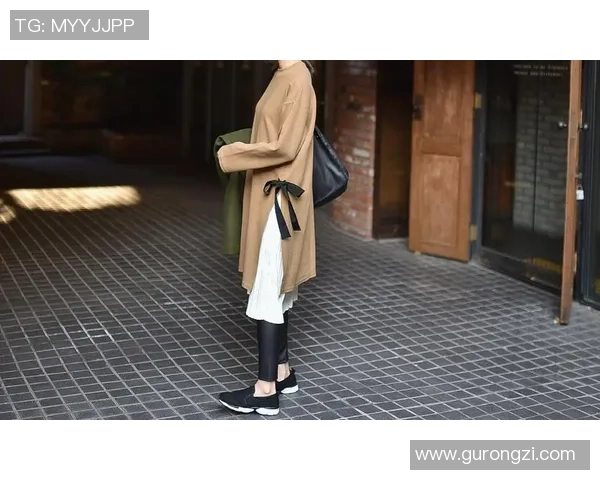 足球明星女性穿衣风格解析时尚元素与个性魅力的完美结合